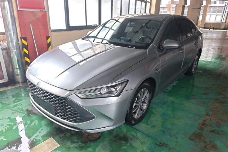 BYD Qin Plus 2023 — фото 1