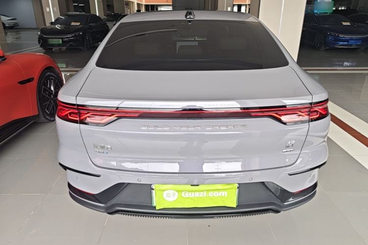 BYD Han 2025 — 5