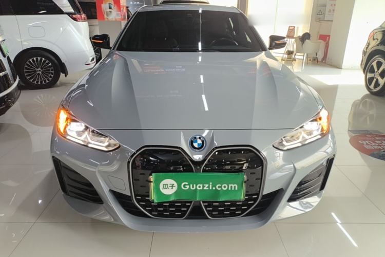 BMW i4 2023 — 2