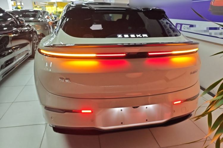 Zeekr 007GT 2025 — 5