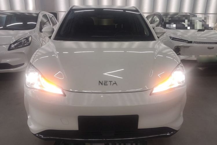 Neta V 2022 — 2