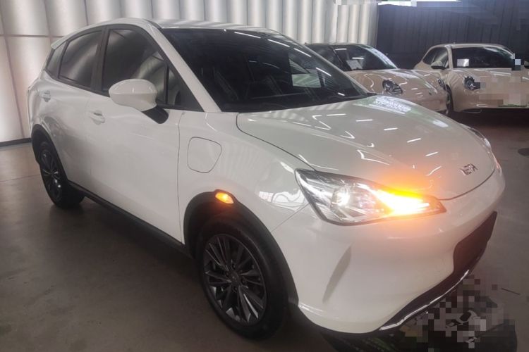 Neta V 2022 — 3