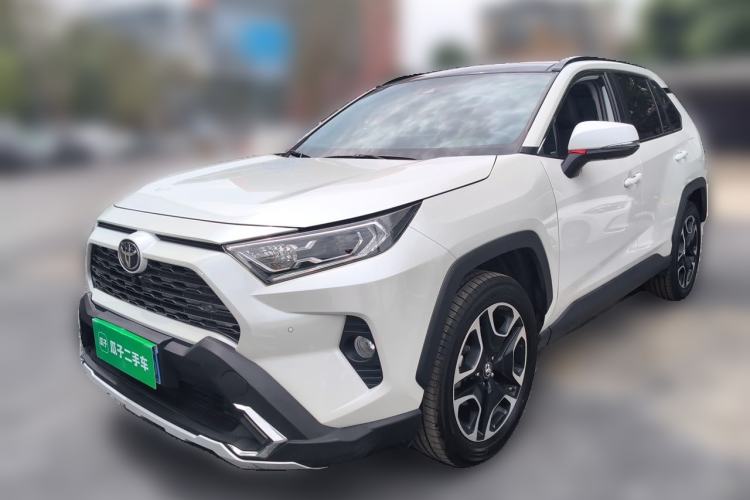 Toyota rav4 2022 — фото 1