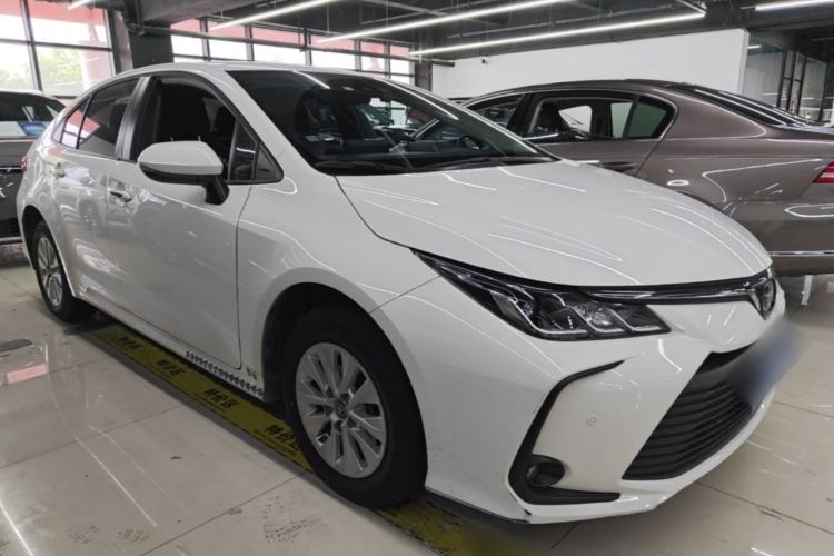 Toyota Corolla 2022 — 3