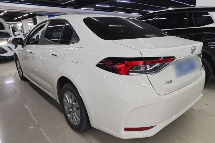 Toyota Corolla 2022 — 4