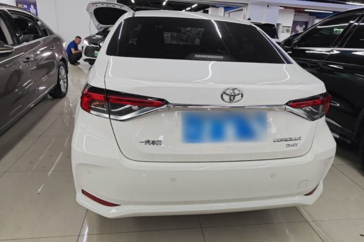 Toyota Corolla 2022 — 5