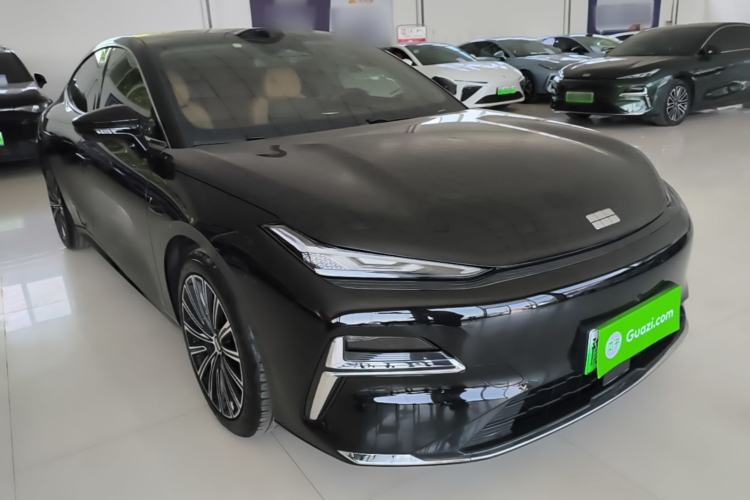 Geely Galaxy 8 2025 — 3