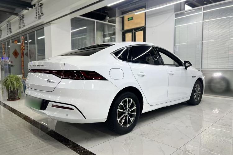 BYD Qin Plus 2023 — фото 3
