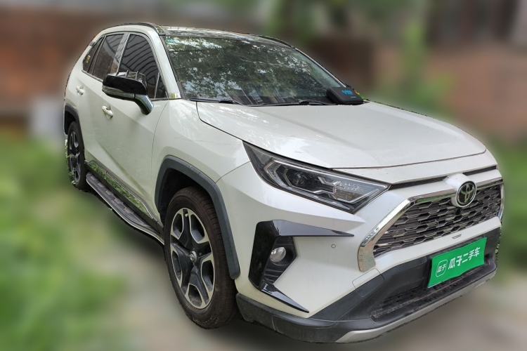 Toyota RAV4 2020 — 3