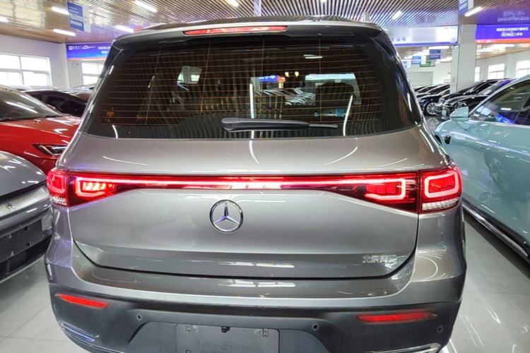 Mercedes-Benz EQB 260 2022 — 5