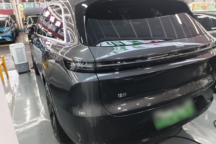 Li Auto L6 2024 — 4