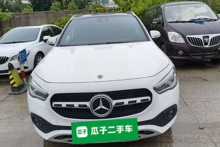 Mercedes-Benz GLA 200 2022 — 2