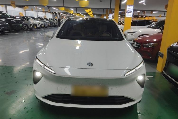 NIO ET7 2024 — 2