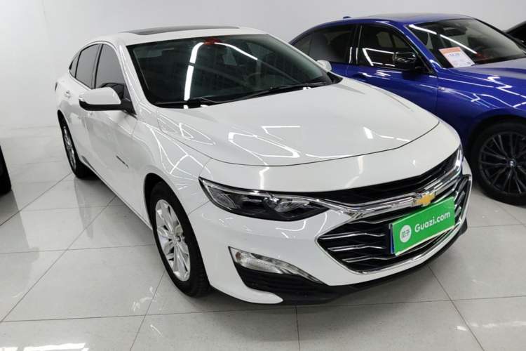 Chevrolet Malibu 2021 — 3