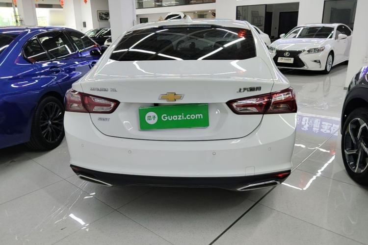 Chevrolet Malibu 2021 — 5