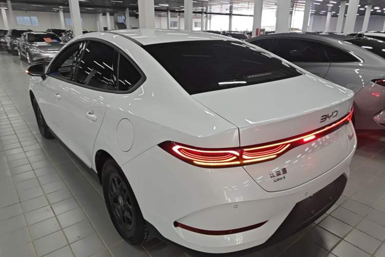 BYD Qin PLUS 2025 — фото 4