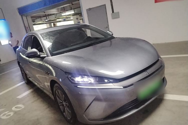 BYD Qin L 2025 — 3