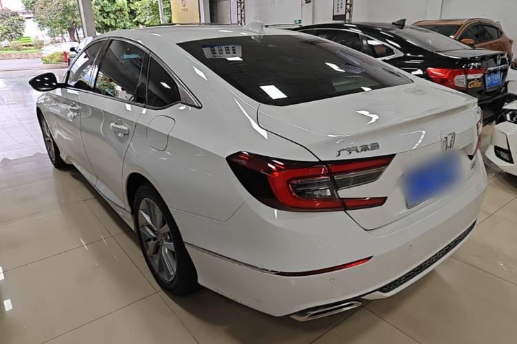 Honda Accord 2022 — фото 4