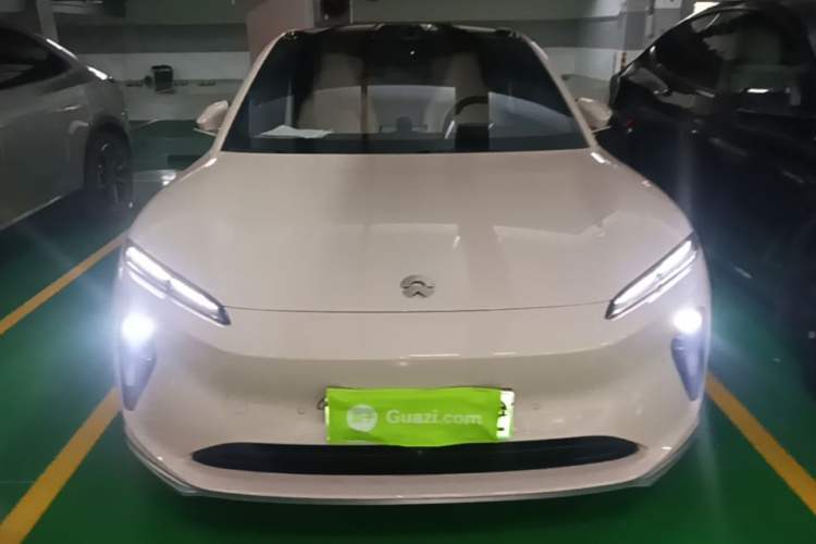 NIO ET5T 2024 — 2