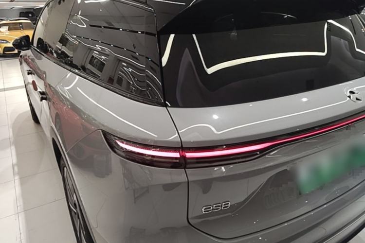 NIO ES8 2024 — 4