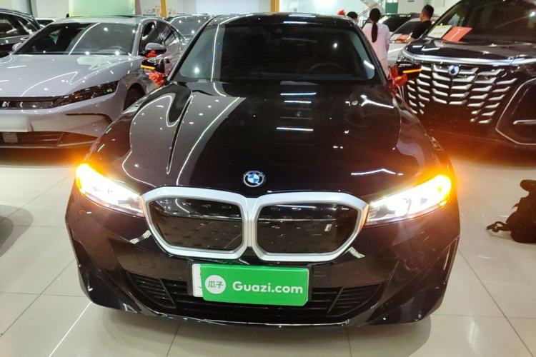 BMW i3 2022 — 2