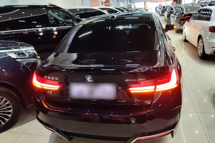 BMW i3 2022 — 5