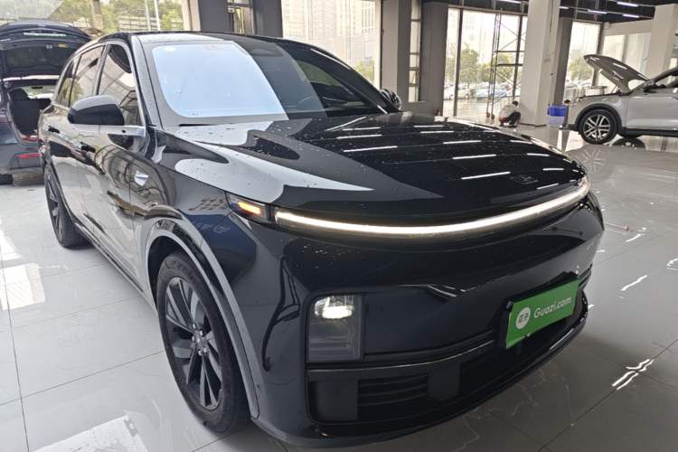 Li Auto L7 2023 — 3