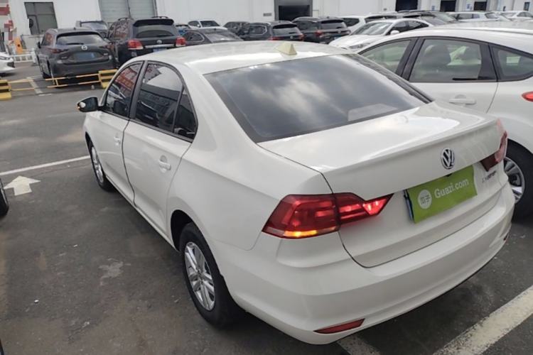 Volkswagen santana 2021 — 4