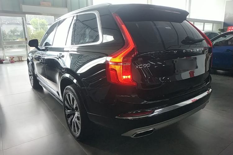 Volvo XC90 2021 — фото 1