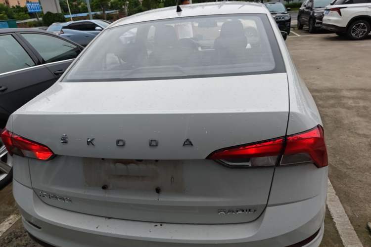 Skoda Rapid 2020 — 5