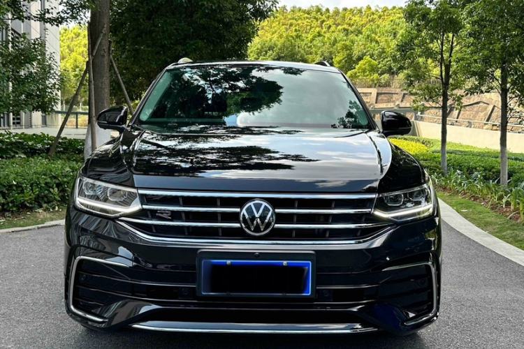 Volkswagen Tiguan L 2025 — 2