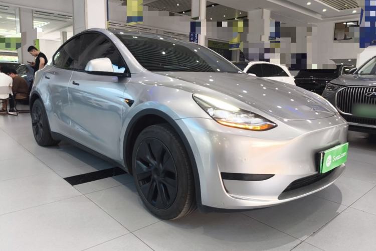 Tesla Model Y 2023 — фото 3