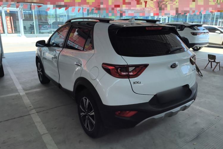 Kia Stonic 2021 — 4