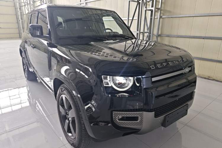 Land Rover Defender 2024 — 3