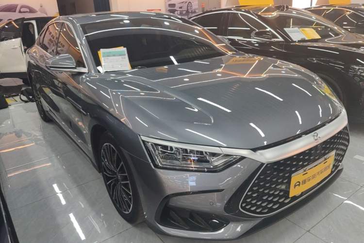 BYD Han 2023 — 3