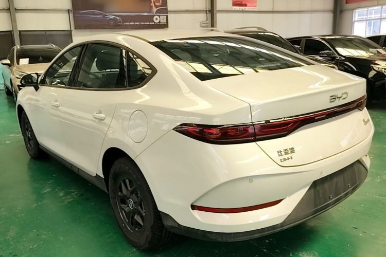 BYD Qin Plus 2025 — фото 4