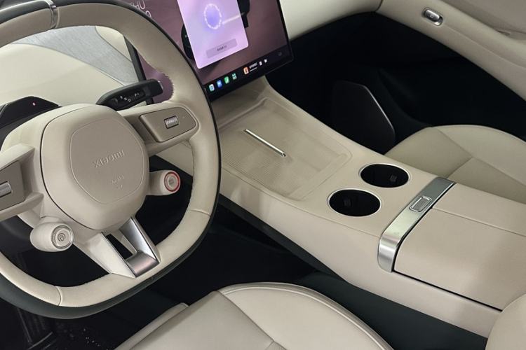 Xiaomi Auto YU7 2025 — фото 3