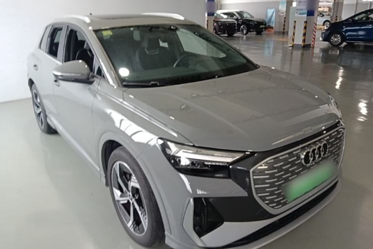 Audi Q4 e-tron 2024 — 3