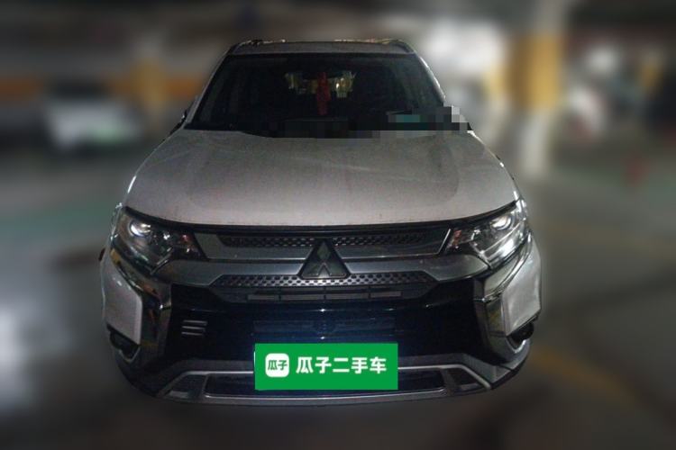 Mitsubishi outlander 2020 — фото 2