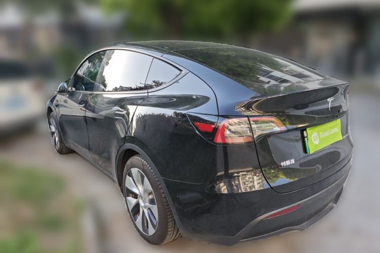 Tesla Model Y 2022 — 4
