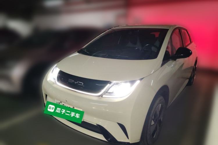 BYD Dolphin 2023 — фото 1