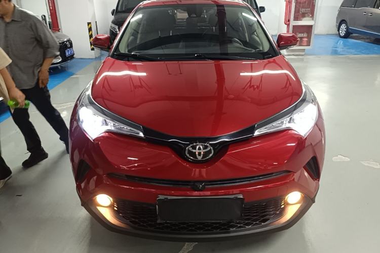 Toyota C-HR 2020 — 2