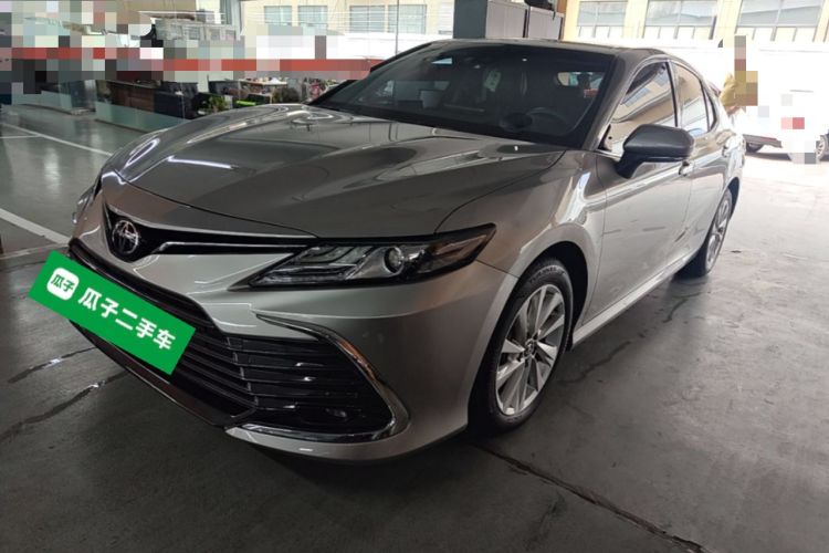 Toyota Camry 2021 — фото 1