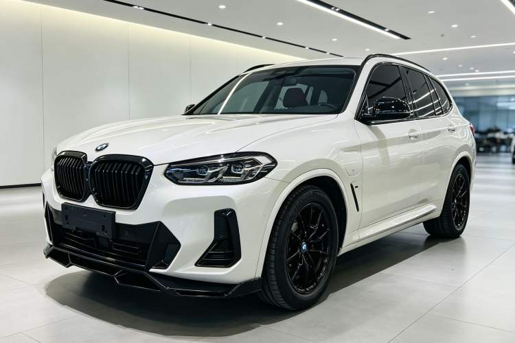BMW iX3 2024 — фото 1