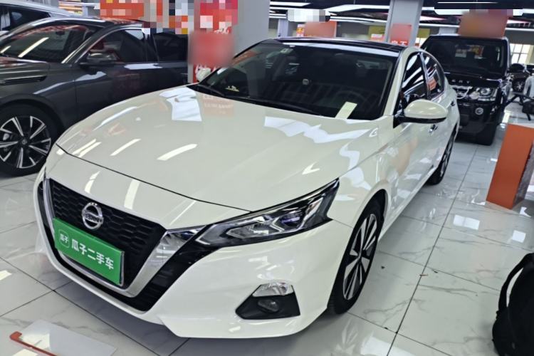 Nissan Altima 2021 — фото 1