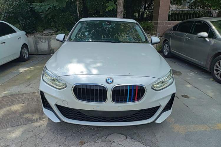 BMW 120i 2020 — фото 2