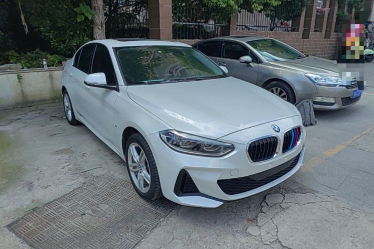BMW 120i 2020 — фото 3