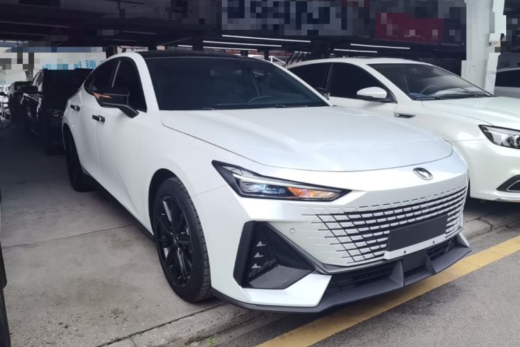 ChangAn UNI-V 2022 — 3