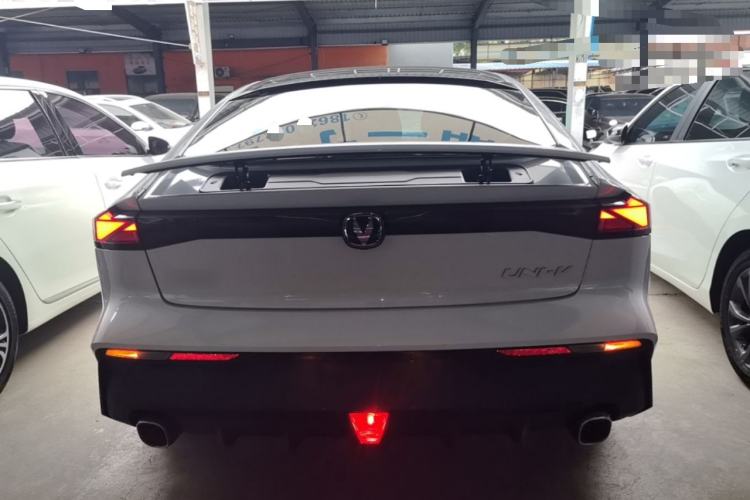ChangAn UNI-V 2022 — 5