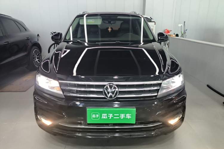 Volkswagen Tiguan L 2021 — фото 2